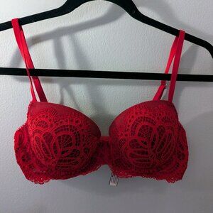 Victoria's Secret Red Embroidered Dream Angels Lightly Lined Demi Bra Size 32D